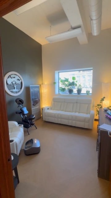 9D2E6281-0423-46E1-B193-2537EACAA485_4_5005_c